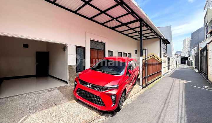 (17 JUTA PERMETER) TEBET TIMUR - RUMAH SIAP HUNI AKSES MUDAH  2