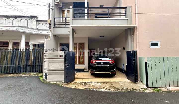 TEBET - RUMAH SIAP HUNI AKSES MUDAH DEKAT TAMAN 2