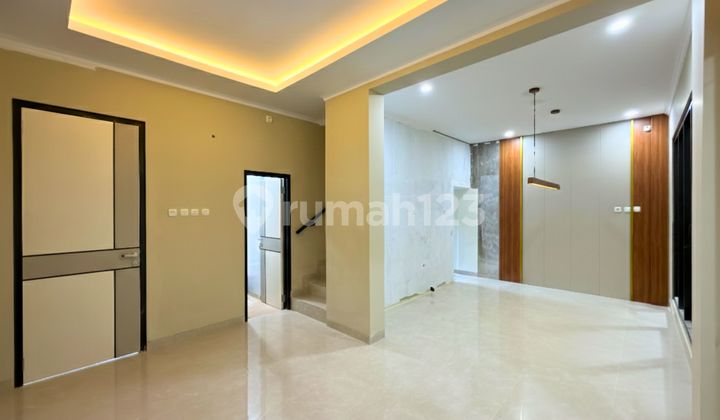 Tebet Timur - Built In 2026 ( 2 Car Access ) 2