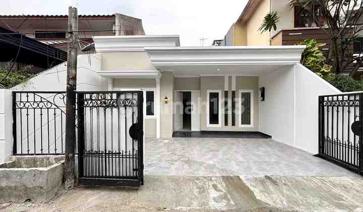 Tebet Barat - American Classic ( Fully Renovated) 2