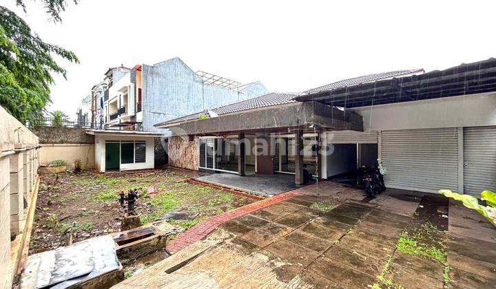 FOR RENT: HOUSE IN TEBET RAYA COMMERCIAL ZONE (SUITABLE FOR BUSINESS) FOR RENT: HOUSE IN TEBET RAYA COMMERCIAL ZONE (SUITABLE FOR BUSINESS)