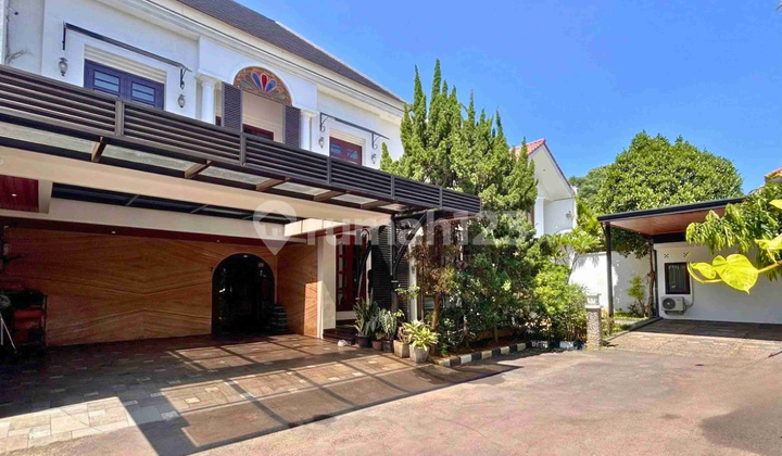 Luxury House in Premium Kemang Townhouse