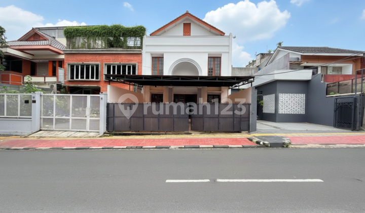 Tebet Barat Shophouse - One Step to Eco Park Tebet Barat Shophouse - One Step to Eco Park