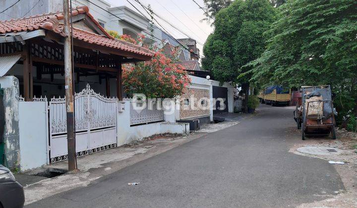 RUMAH VINTAGE LOKASI STRATEGIS DI TEBET, JAKARTA SELATAN 1