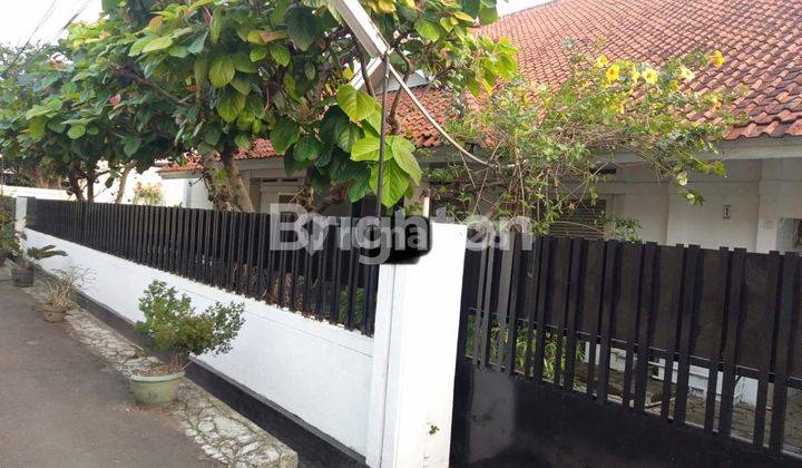 Rumah nyaman dan asri di jalan Sekar Manis Buah Batu. Cocok sebagai rumah tinggal, kosan maupun tempat usaha 1