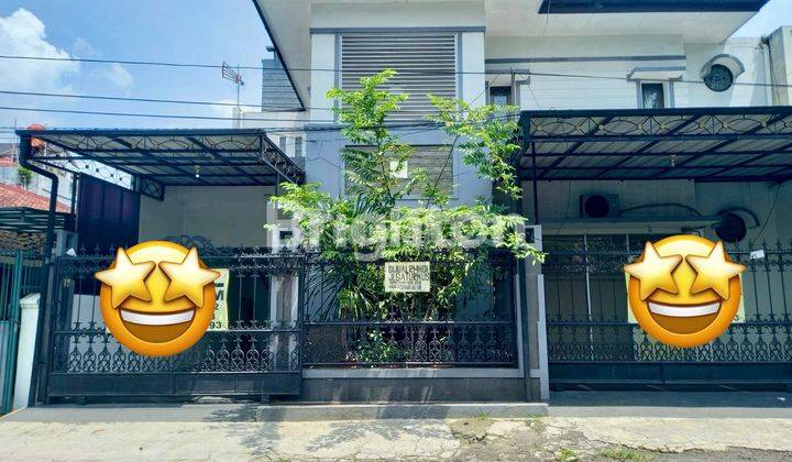 Rumah 2 lantai yg cantik dan minimalis. Cocok untuk rumah tinggal, kantor atau rumah kost 1