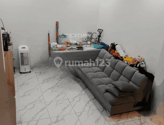 Hunian Bagus Sekali Furnished Citraland Puri 2