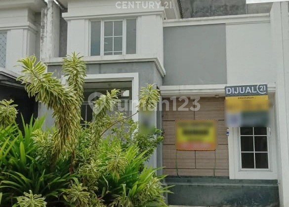 Nice Residence at Citraland Puri, Alcovy Cluster