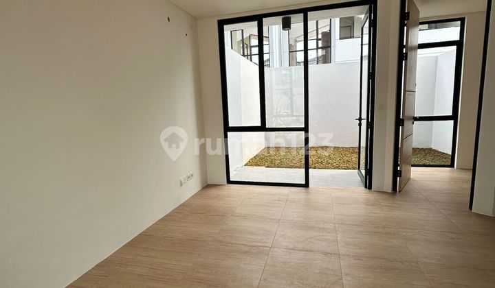 Disewakan Rumah Siap Huni Di Cendana Cove - Karawaci 2