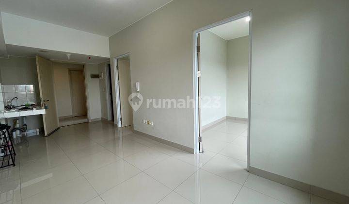 Apartement View Pool The Springlake Summarecon Bekasi 2 BR 1