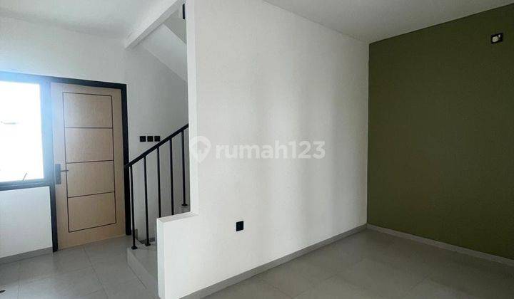 Rumah 2 Lantai Minimalis di Kemang Peratama 5, Bekasi 2