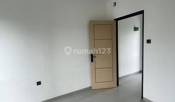 Rumah 2 Lantai Minimalis di Kemang Peratama 5, Bekasi 2