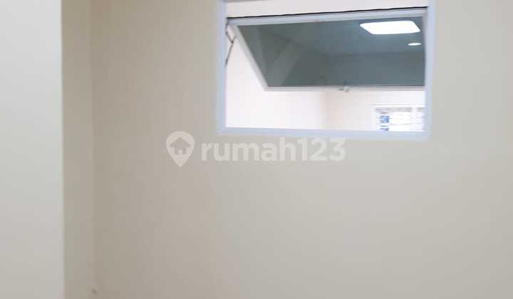 Disewakan Rumah di Sektor 8A, Gading Serpong 2