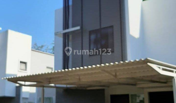 Rumah Mewah Semi Furnished Di Vermont Parkland Bsd City 1