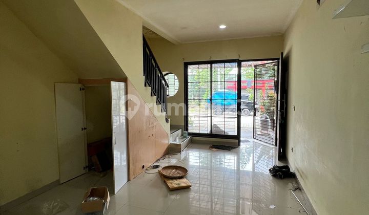 Dijual Rumah di Green Lake City, Jakarta Barat 4X12 2