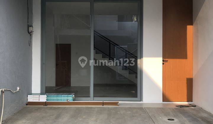 Rumah 2 Lantai Konsep Scandinavian Minimalis Comoact 2