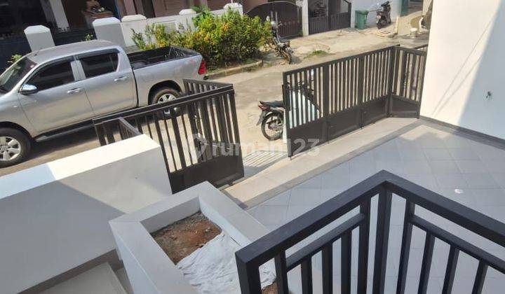 Rumah 2 Lantai Sangat Bagus Di Area Bsd Serpong 2