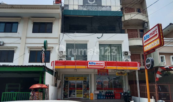SUPER HOT Strategic Location Ruko Full Builder Certificate Affordable Price In Tanjung Duren SUPER HOT Strategic Location Ruko Full Builder Certificate Affordable Price In Tanjung Duren