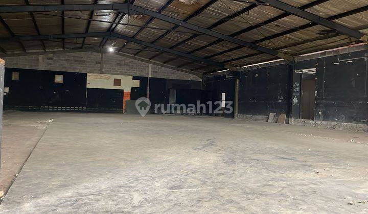 Disewakan Gedung 2 Lantai Di Setiabudi Bandung, Cocok Untuk Showroom, Ruang Usaha, Cafe, Karaoke, Billiard 1