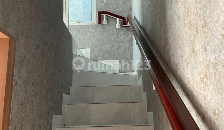 Disewakan Rumah Malibu Village Cluster Zuma Gading Serpong 2