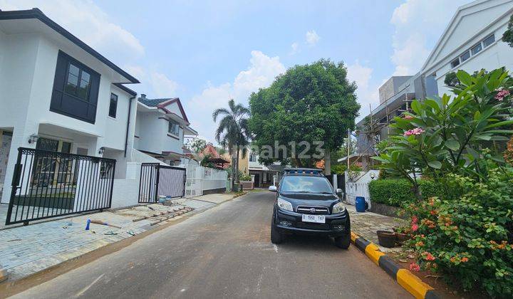 Di Jual Rumah Baru Renov Siap Huni SHM di Bsd Puspita Loka, Tangerang 2