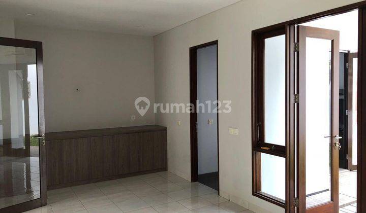 Rumah 2 Lantai SHM di BSD The Green, Tangerang 2