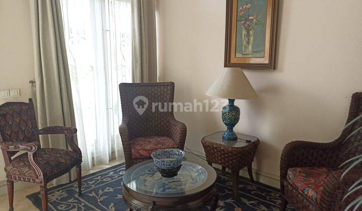 Di Jual Rumah Terawat Furnished di Fontainbleau Bsd Bukit Golf, Tangerang 2