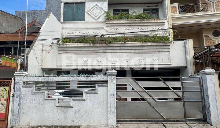 RUMAH BAGUS DEKAT MALL LOKASARI 1