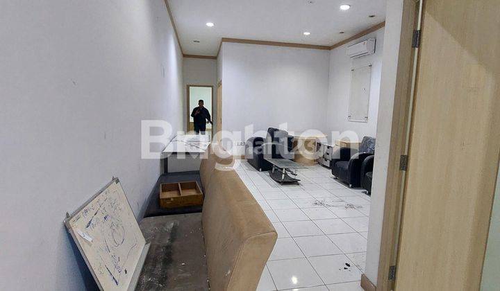 Disewakan Ruko 3 Lantai di Samarinda 2