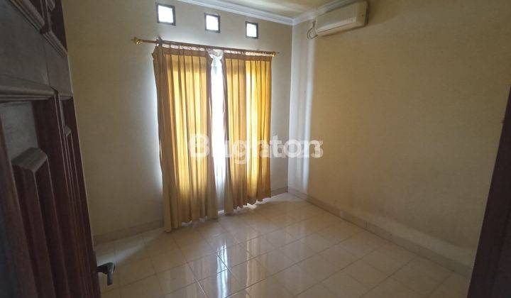 DISEWAKAN RUMAH 2 LANTAI DI PERUMAHAN GRAND MAHAKAM SAMARINDA 2
