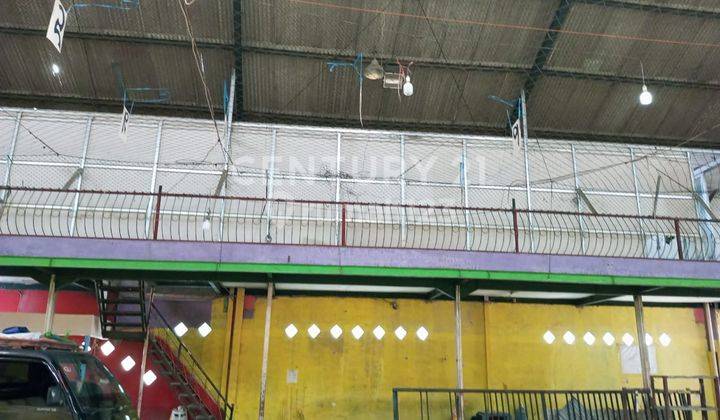 Dijual Gudang Luas Bekas Tempat Futsal Dan Gedung Shopee 2