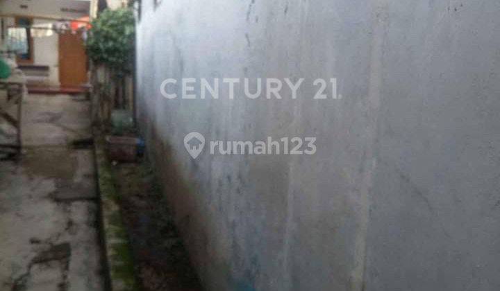 Rumah Dengan Tanah Luas Di Daerah Cilampeni Katapang 2