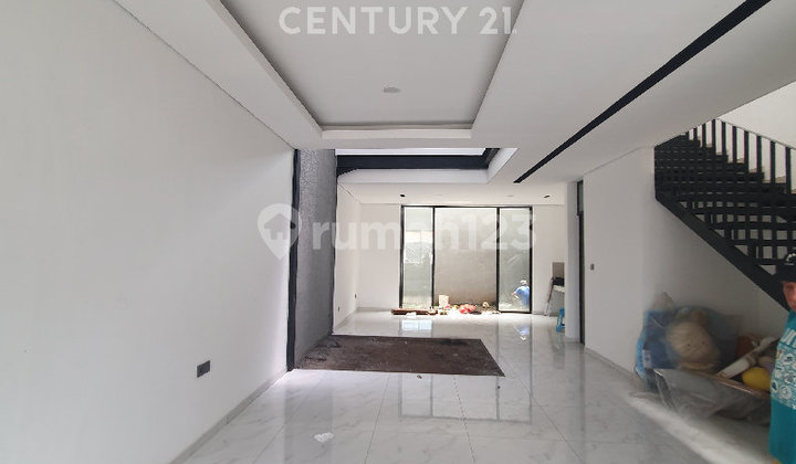 Rumah Minimalis 2 LT ,Sumber Sari Bandung