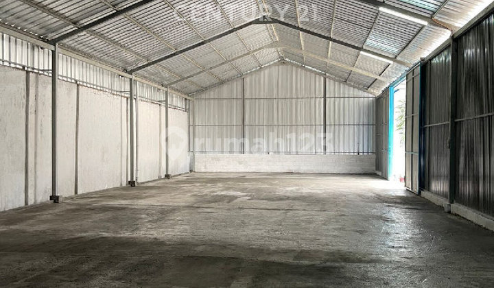 Disewakan Gudang Diterusan Kiara Condong  