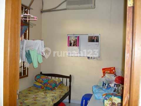 Premier Pavilion Hook House 2