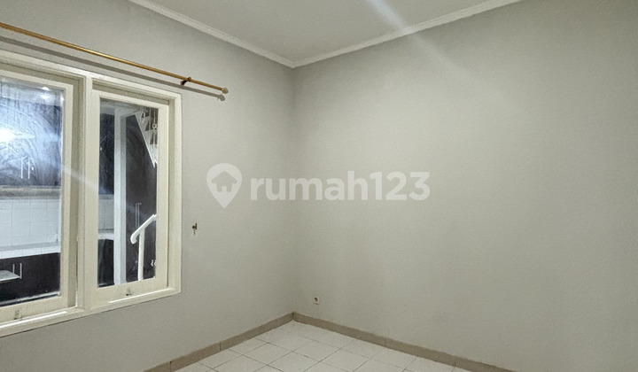 Dijual Cepat Rumah 2 Lantai di Citra 3 2