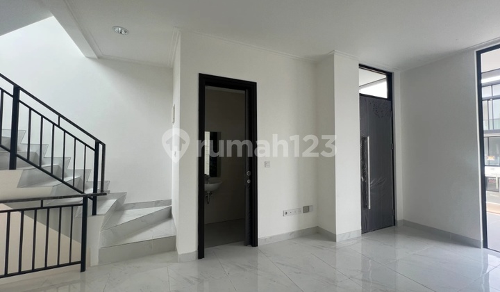 Rumah Di Golf Island Pik 2