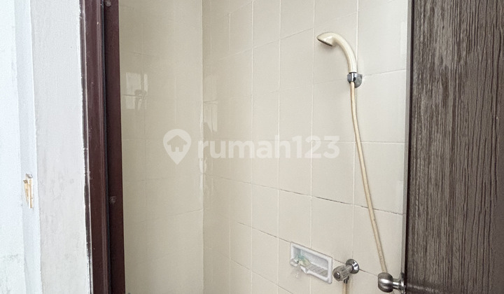 Dijual Rumah 2 lantai di Greenlake City Cluster Asia 2