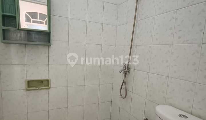 For Quick Sale, House in BSD Nusaloka Front Location For Quick Sale, House in BSD Nusaloka Front Location