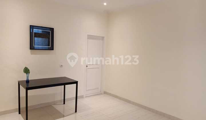 Sewa Rumah Cantik Semi Furnish di Sayap Burangrang Bandung Kota 2
