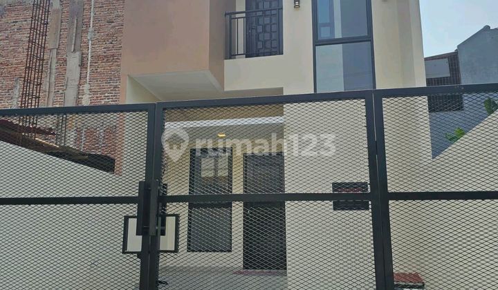 Di Jual Rumah Metland Puri 2 Lantai Shm Cipondoh Tangerang