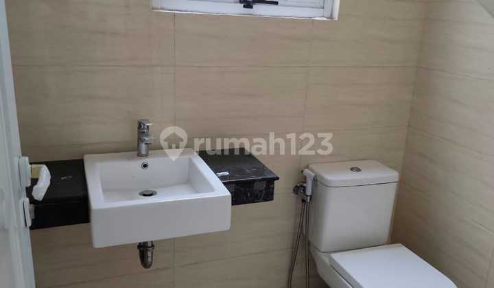 Di Jual Cluster Amerika Latin Gren Lake City 2 Lantai Cipondoh Tangerang