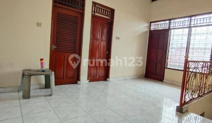 Di Jula Rumah di Alam Indah Cipondoh Dua Lantai 2