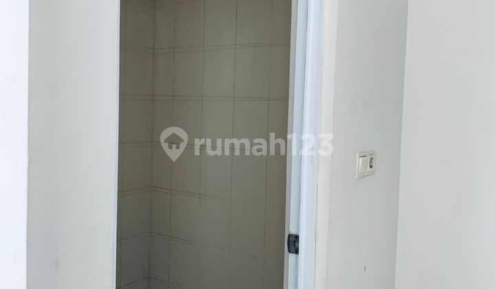 Di Jual Rumah Dua Lantai di Metro Permata 1 Karang Tengah SHM 2