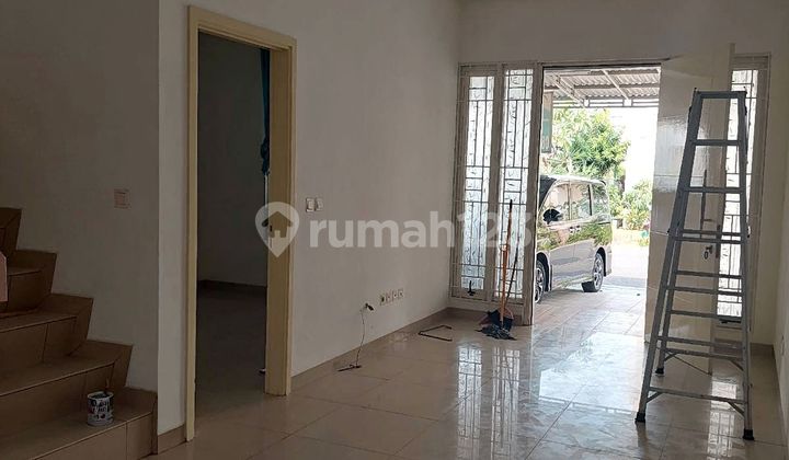 For Rent: Two-Story House in GLC, 90 Square Meters, Minimum Two Years