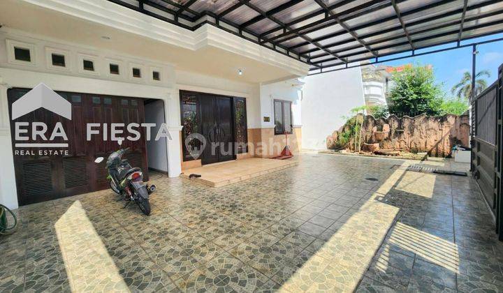 Dijual Rumah Bagus Dan Mewah 2 1/2 Lantai Siap Huni Ditaman Surya  2