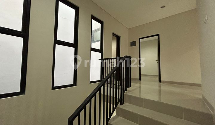 For Sale Two-Story House in Nortben Cluster, Metland Cyber, Cipondoh, Tangerang
