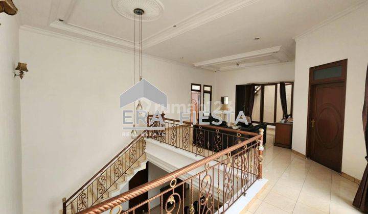 Dijual Rumah Bagus Dan Mewah 2 1/2 Lantai Siap Huni Ditaman Surya  2