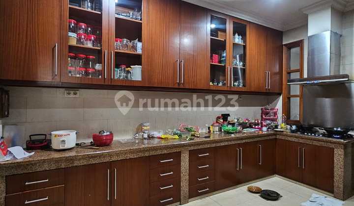 For Sale House in Kedoya Baru Housing Area 1500 sqm 2