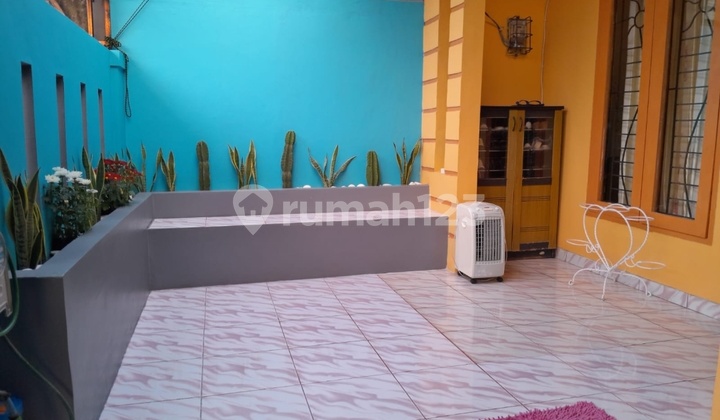 For Sale, Taman Kenari 2 House, Cipondoh Tangerang, with SHM (Certificate of Freehold Title) 2